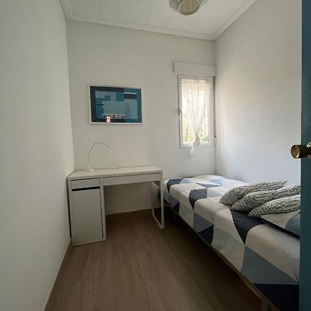 Modernized 3-Bedroom Flat 500M To The Beach فالنسيا المظهر الخارجي الصورة