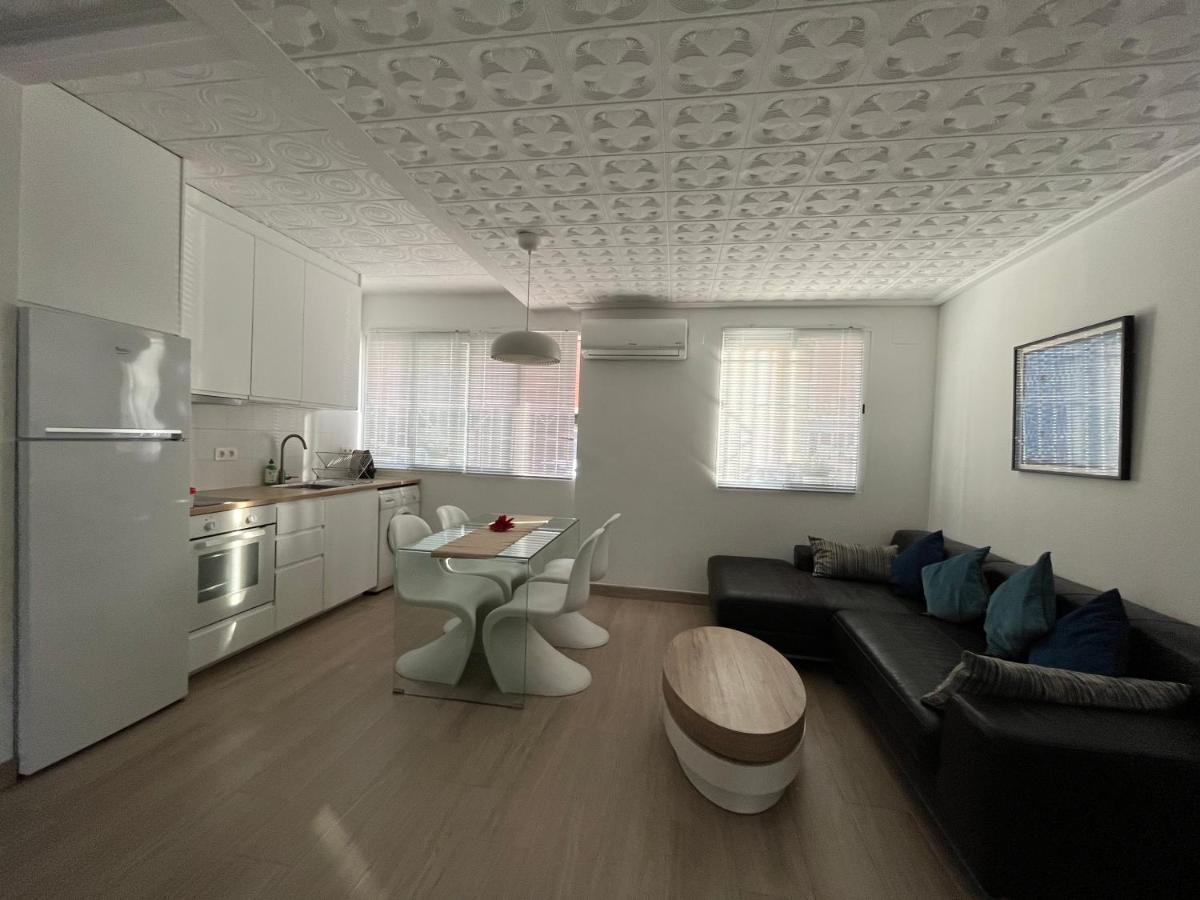 Modernized 3-Bedroom Flat 500M To The Beach فالنسيا المظهر الخارجي الصورة
