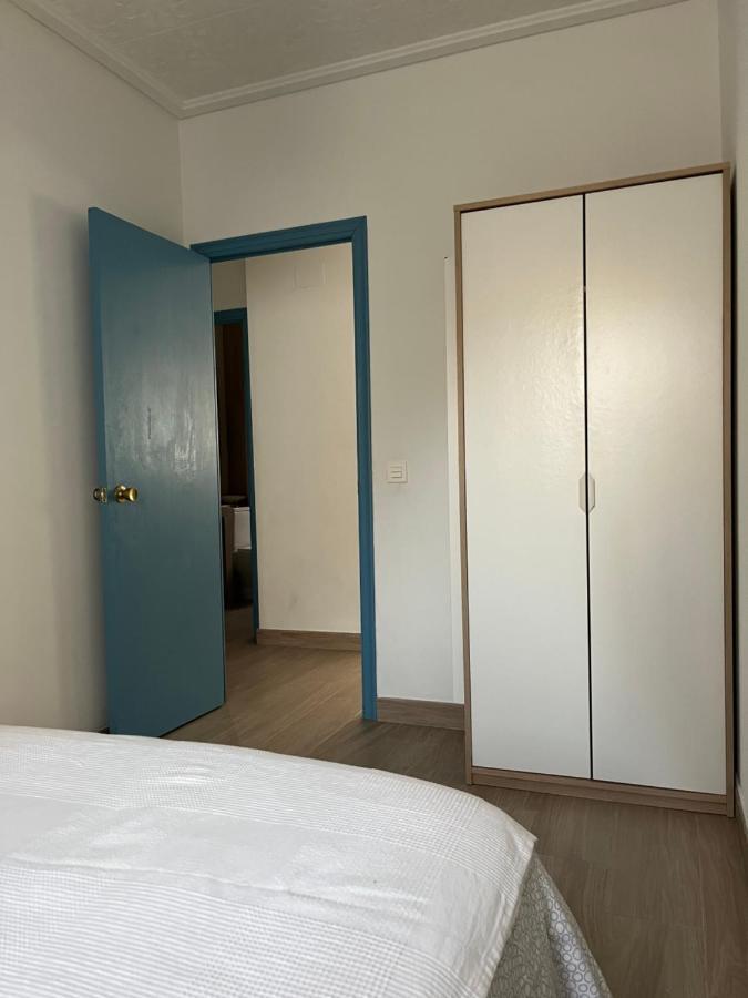 Modernized 3-Bedroom Flat 500M To The Beach فالنسيا المظهر الخارجي الصورة